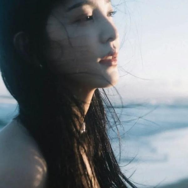 打开玉盒时